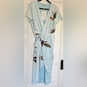 NWT Fehaute Blue Leaf Short Sleeve Satin Wrap Midi Dress